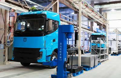 吉利遠程醇氫生態大慶工廠產品下線，開啟新能源商用車綠色新篇章